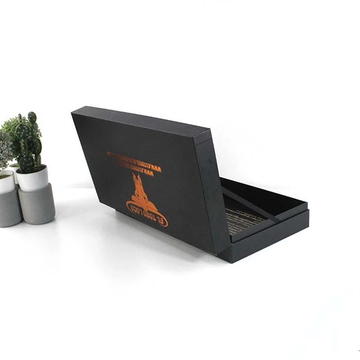 black magnetic closure box (1)