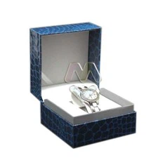 عورتن کي ڏسڻ لاء مشهور رنگن واري پيڪنگنگ پلاسٽڪ باڪس ڏسو